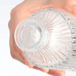 Professional Manufacture Customized Size 375/500/750/1000ml Premium Luxury Square Whisky Gin Glass Bottles