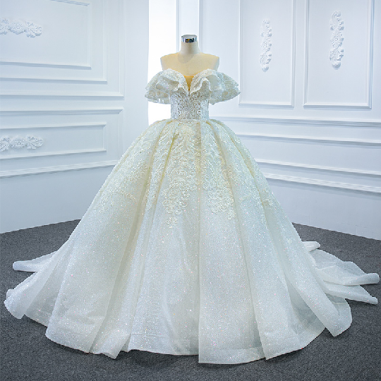 Lace Applique Ball Gown Wedding Dress Royal Ruffle Deep V Heavy Hand Real Wedding Dress