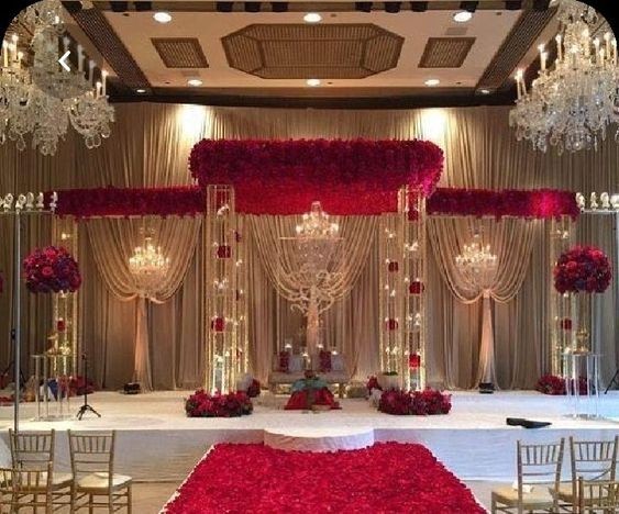 High quality romantic wedding Royal Wedding Fiber Designer Stage Set Wedding Stage in Grand Style