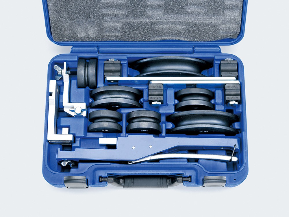 Small metal manual multi pipe bender tool suitable for various places