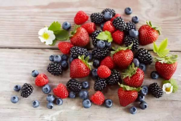 Wholesales IQF Mixed Berries Mix Fruit Strawberry Raspberry Blackberry Blueberry