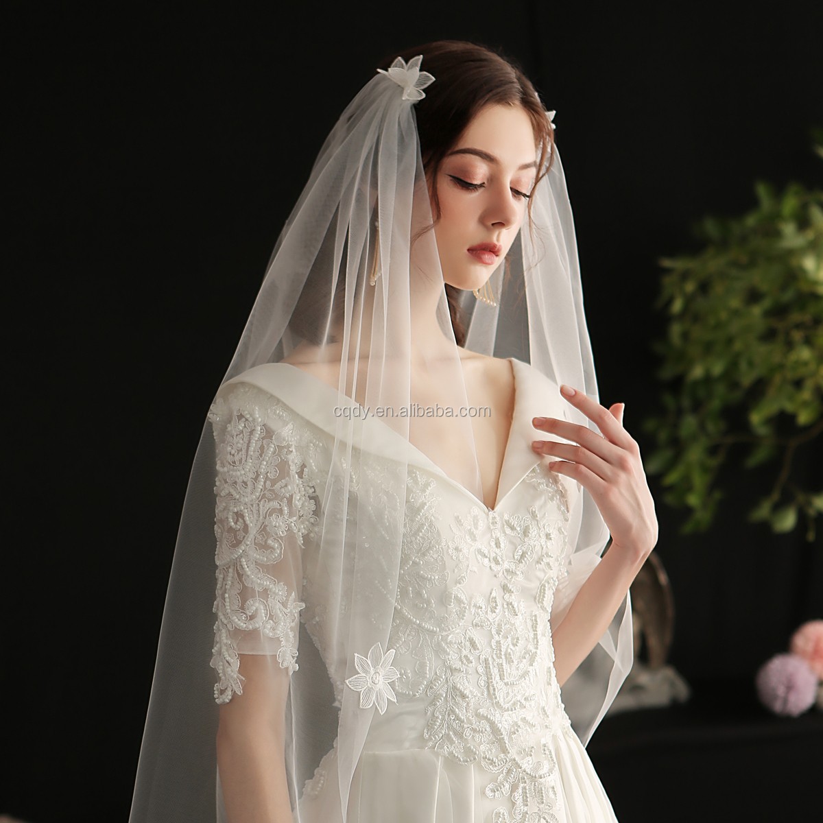 100% Handmade Luxury Wedding Accessories for Bridal Women Marry Headdress Veils With Combs Flower Shape