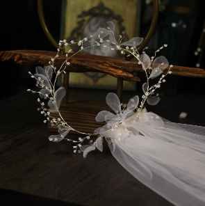 Wedding Veil Wreath Flower Crown Bridal Veils Elegant Fashion Jewelry Accessories for Women Bride Soft Yarn Romantic