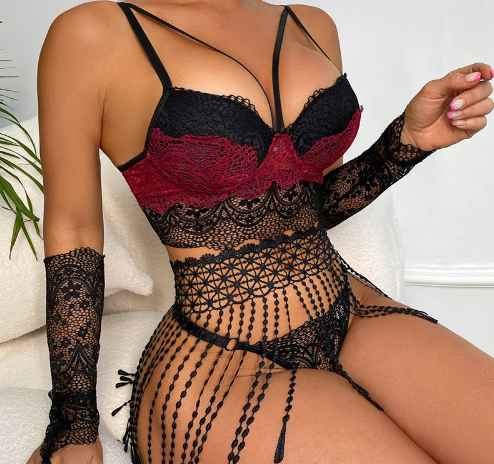 4pcs Set Erotic Tassels Sexy Lingerie Hollow Lace Womens Sexy Underwear Exotic G String Womens Sleepwear