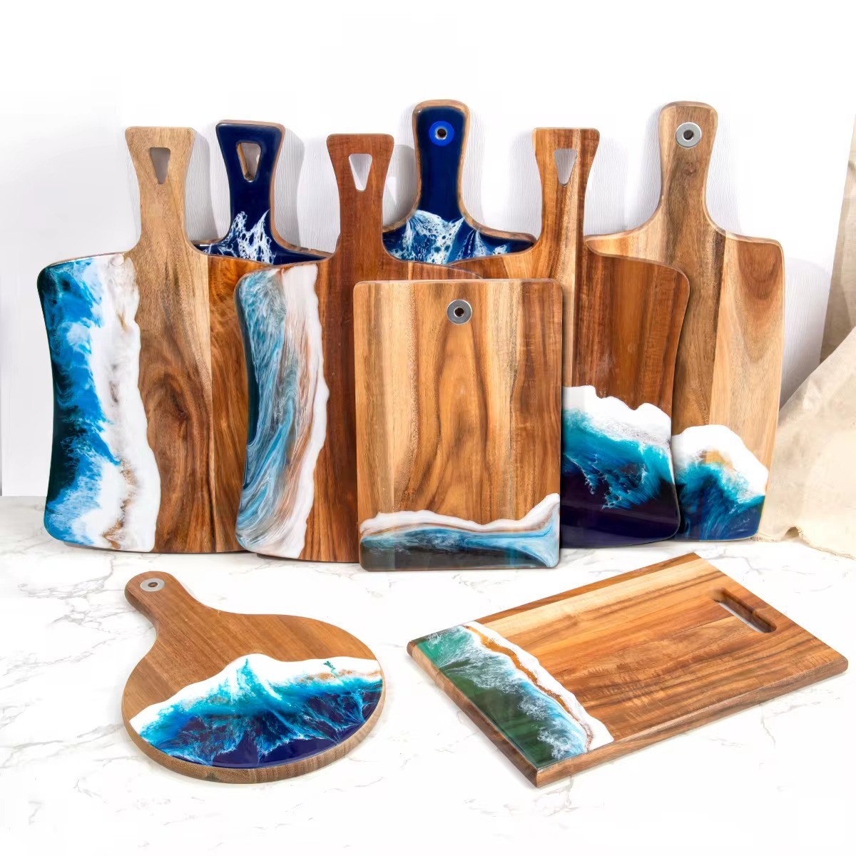 Wholesale Acacia Wood And Epoxy Resin Breakfast Board Wooden Charcuterie Board Resin Cutting Board