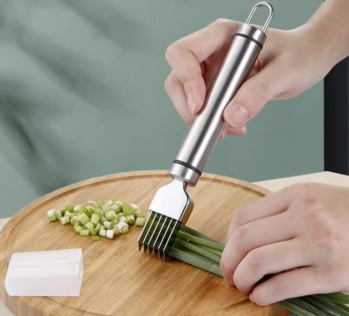 Best Sale Kitchen Gadgets Stainless Steel Garlic Knife Vegetable Shredders Slicer Portable Garlic Slicer Cutter Cutting Knife