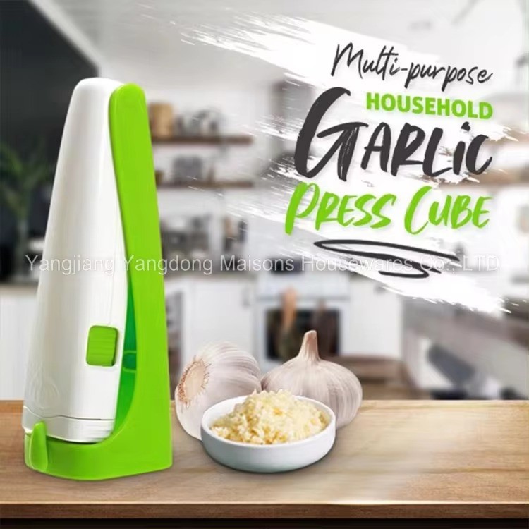 Maisons New Arrival Kitchen Gadget Ergonomic Plastic Garlic Press Crusher Peeler Set